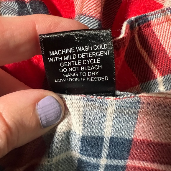 Wet Seal Flannel Red Plaid Size Small - Picture 4 of 10